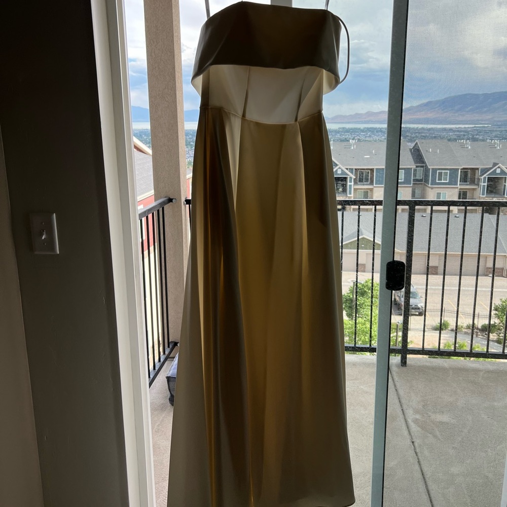 Calla Blanche Lamour Wedding dress - Picture 9 of 13